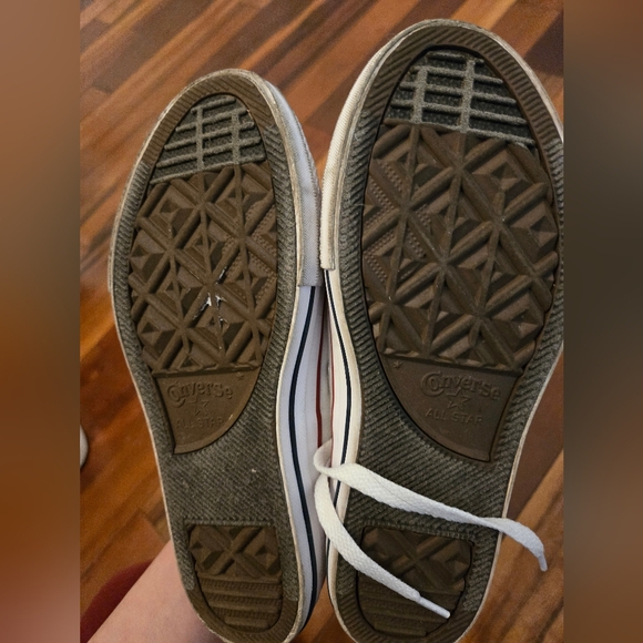 Converse - Picture 4 of 4